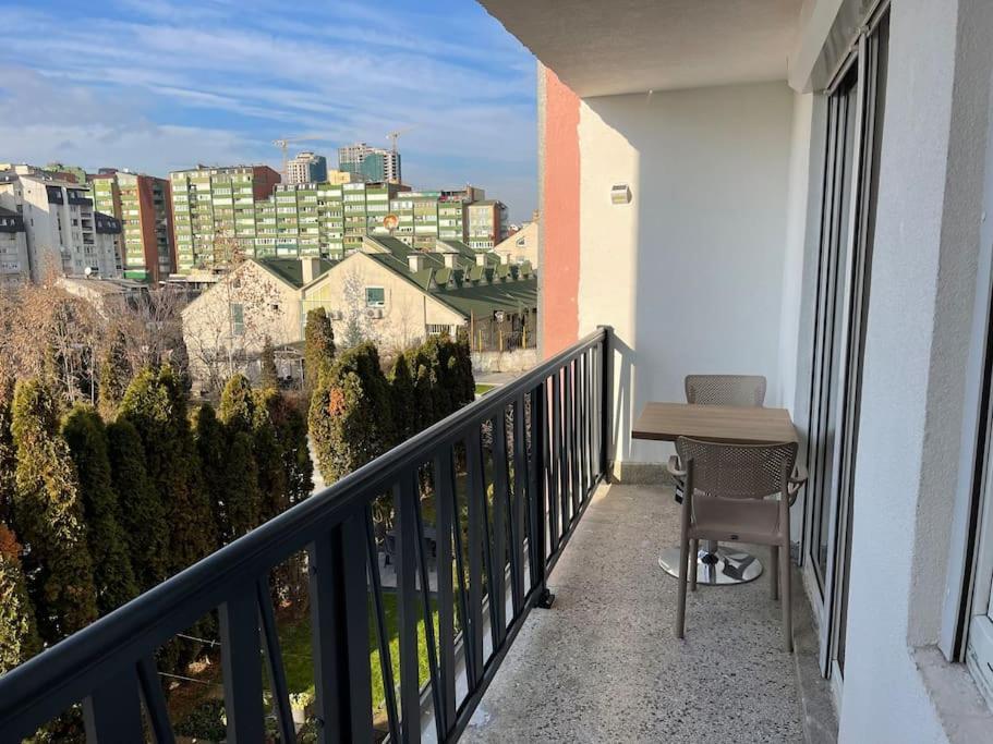 פרישטינה Idealapartments Llc 4 מראה חיצוני תמונה